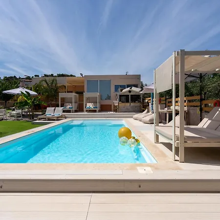 Modular Bungalows With Heated Pool Artemis Greece Exteriér fotografie