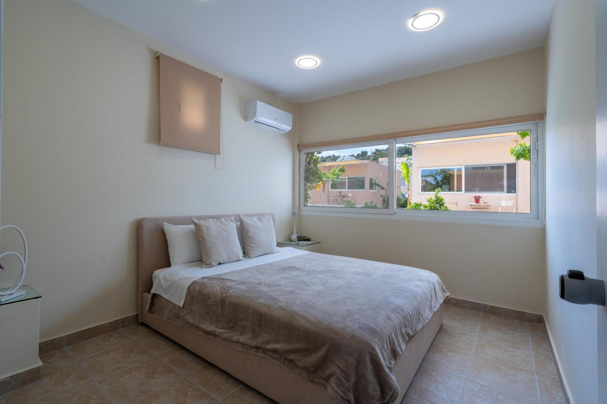 Modular With Heated Pool Artemis Greece *