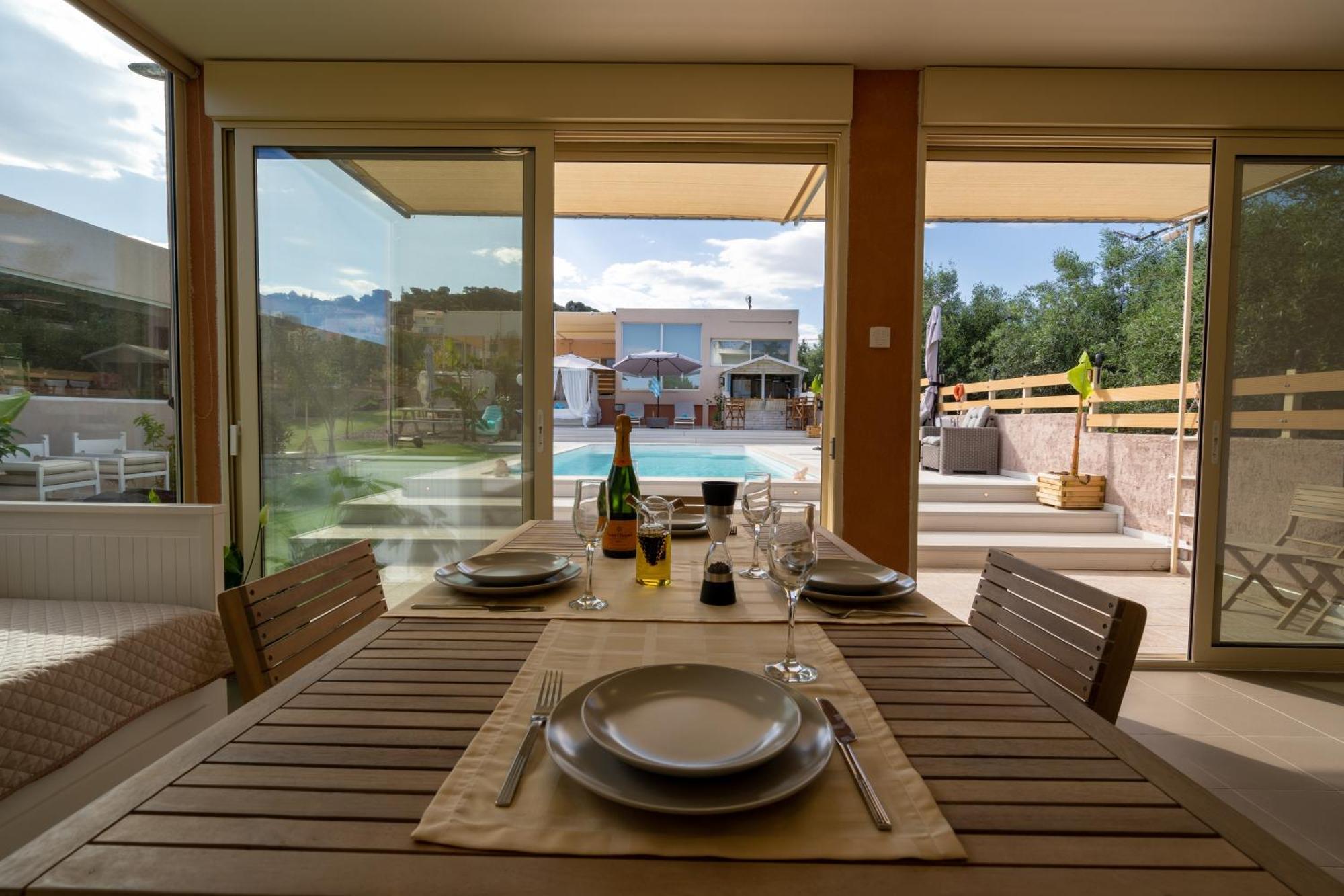 Modular With Heated Pool Artemis Greece *