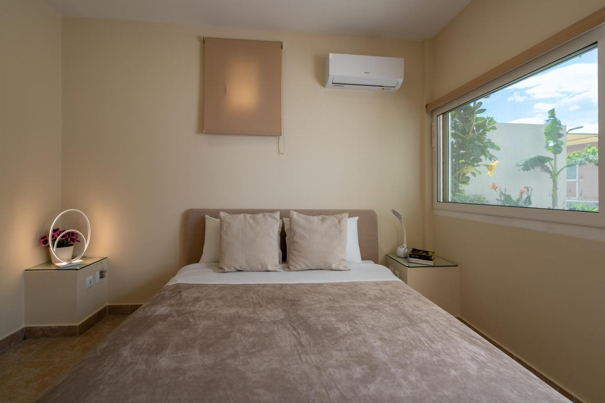 Modular With Heated Pool Artemis Greece
