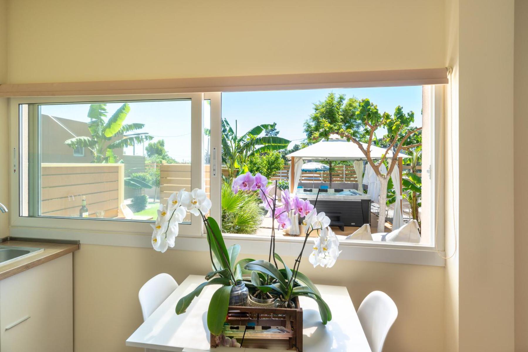 Modular With Heated Pool Artemis Greece * ארטמידה