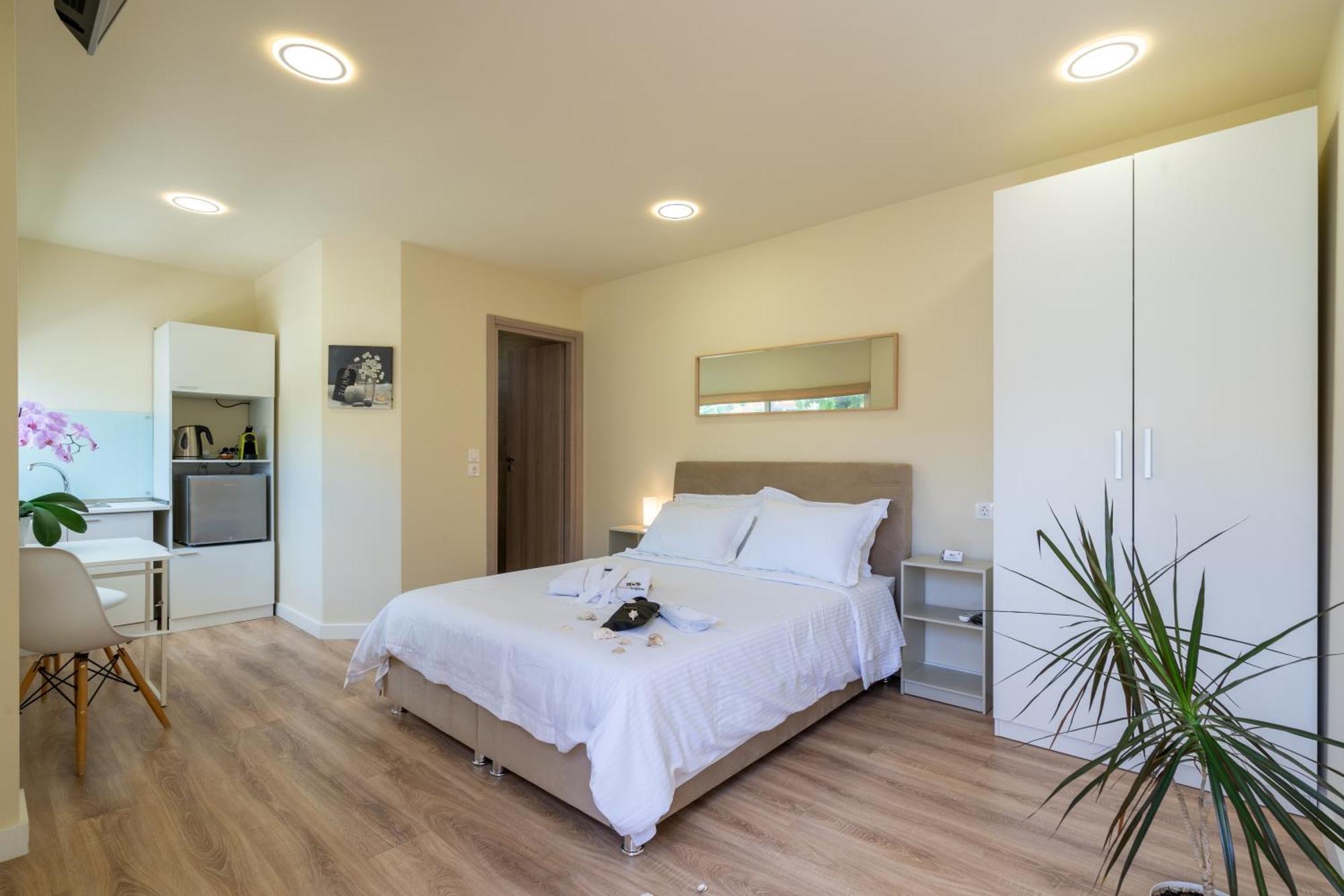 Holiday home Modular With Heated Pool Artemis Greece